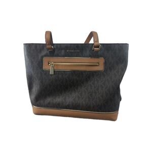 Michael Kors Brown MK Tote Bag with Gold Lightly Worn, in very good condition.